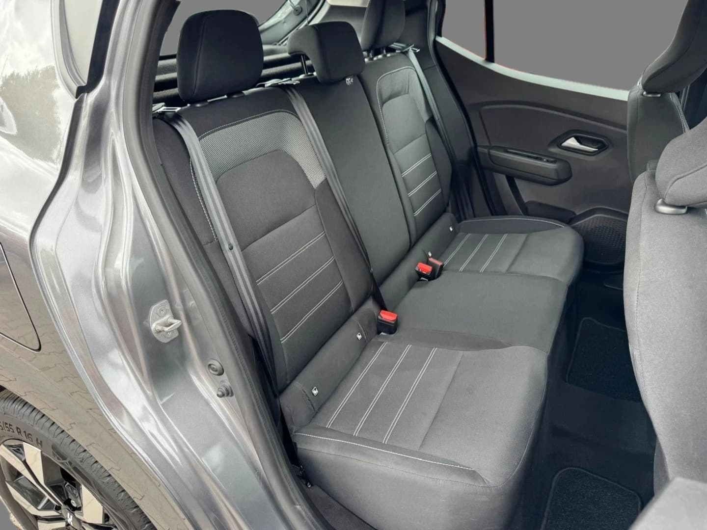 Dacia Sandero Expression — 9