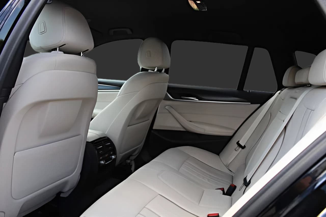 BMW 520 d xDrive Tour. M Sportpaket+DAB+20 Zoll+AHK+Kamera — 2