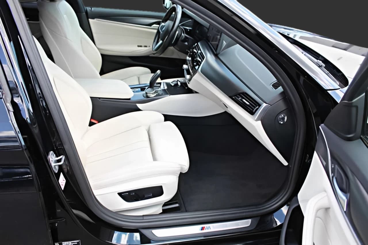 BMW 520 d xDrive Tour. M Sportpaket+DAB+20 Zoll+AHK+Kamera — 4