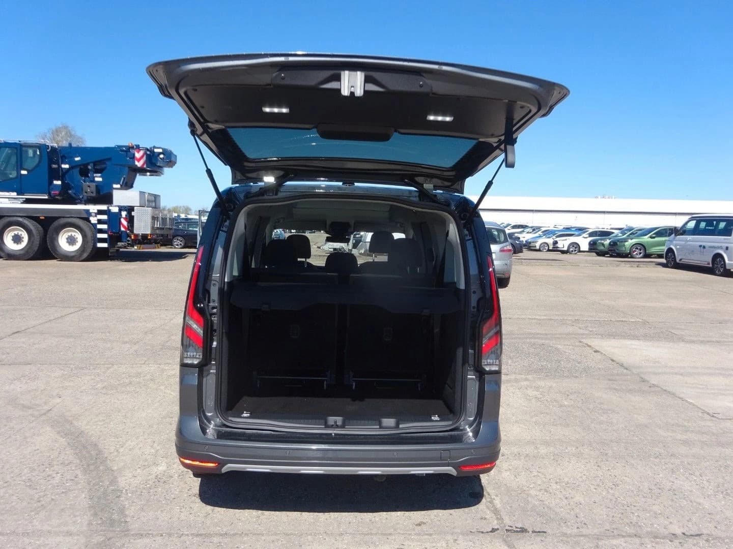 Ford Grand Tourneo Connect Active Stndhz AHK Navi S&G — 20