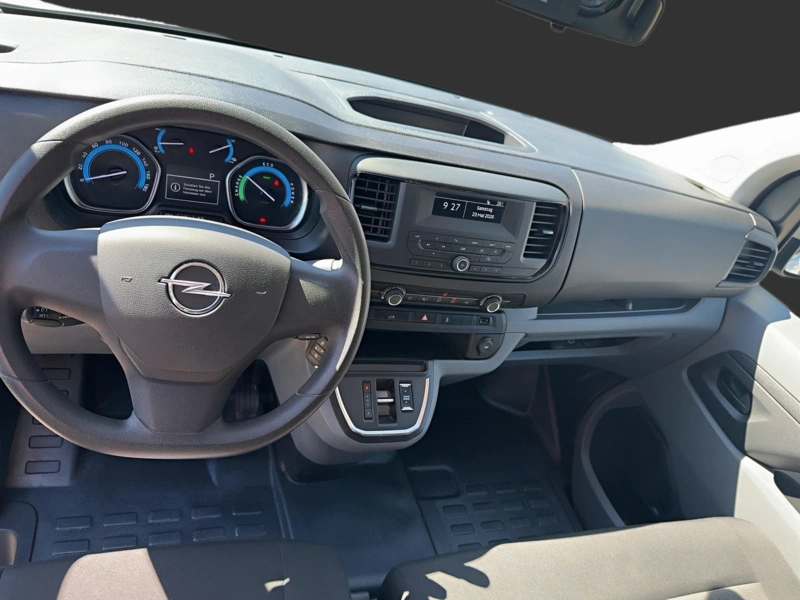 Opel Vivaro -e Cargo Edition L 136 PS — 8