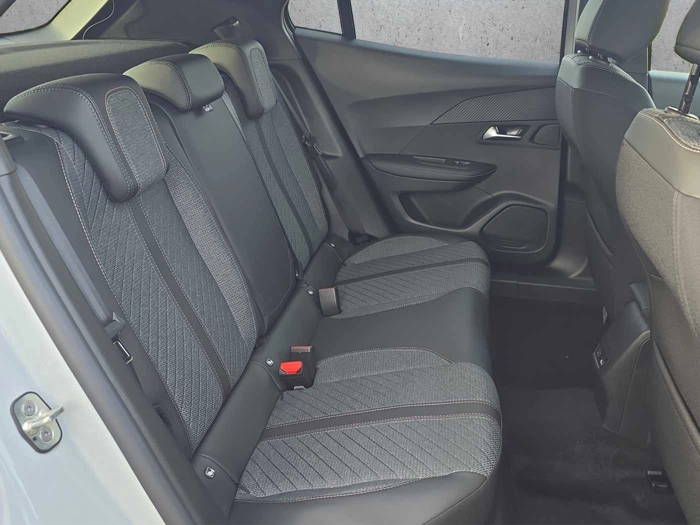 Peugeot 2008 Allure // ACC/Kamera 360°/LED/SHZ — 9