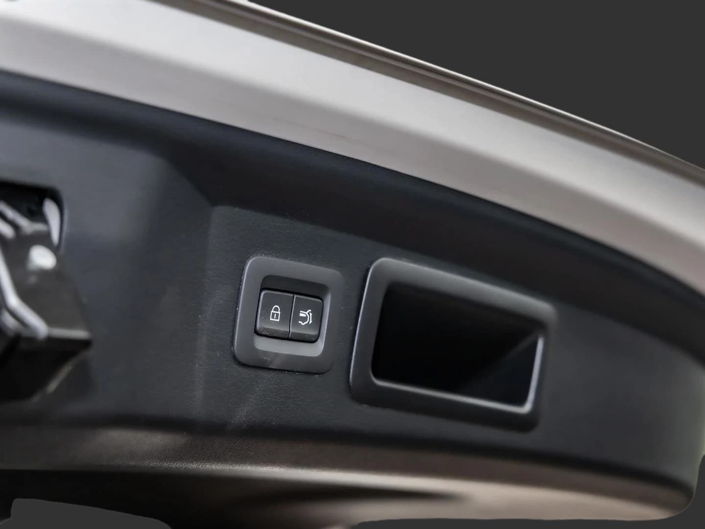 Mazda CX-60 2.5 PHEV Homura AHK 360° HEADUP BOSE LEDER — 7