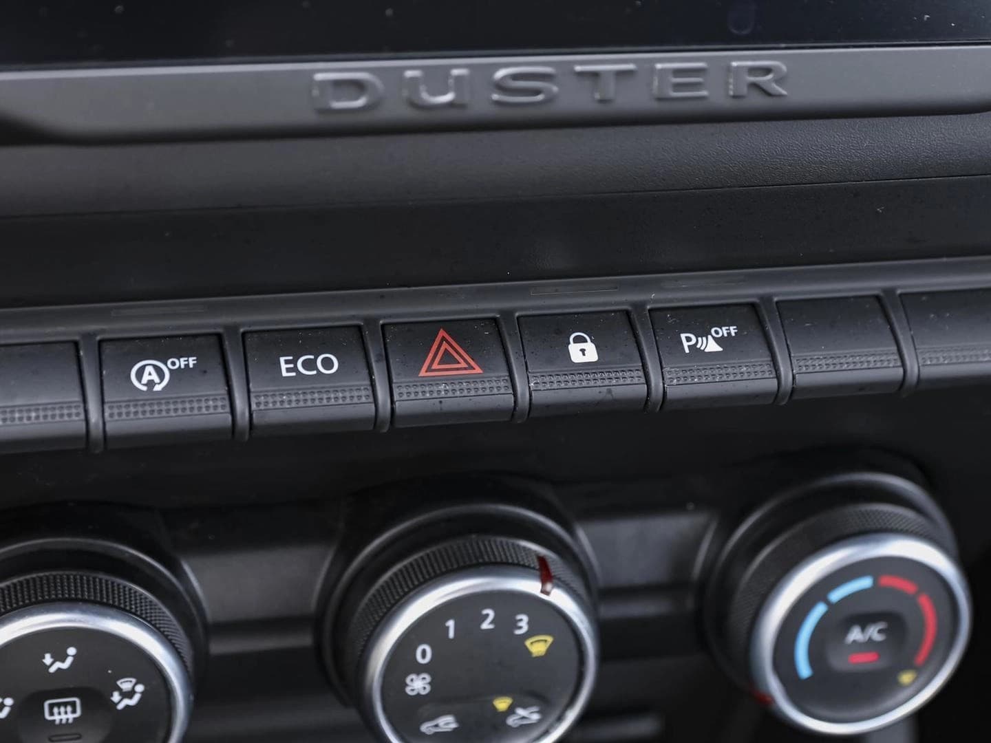 Dacia Duster Comfort TCe 100 ECO-G 2WD PDC KLIMA BT — 12