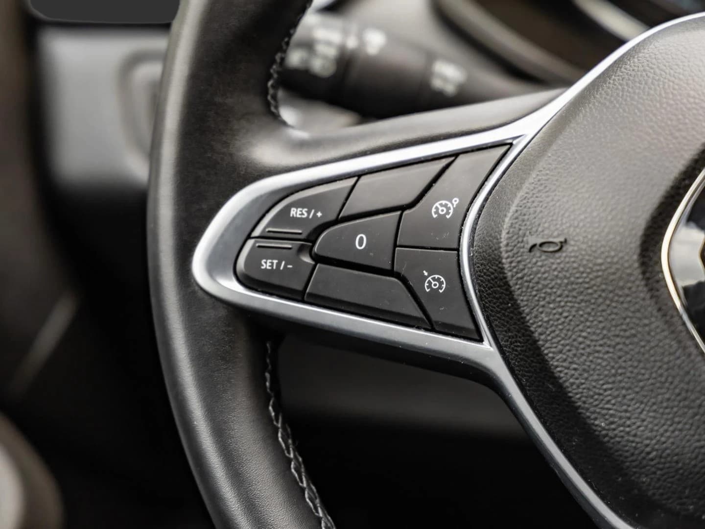 Renault Clio E-TECH 140 NAVI PDC KLIMA — 10