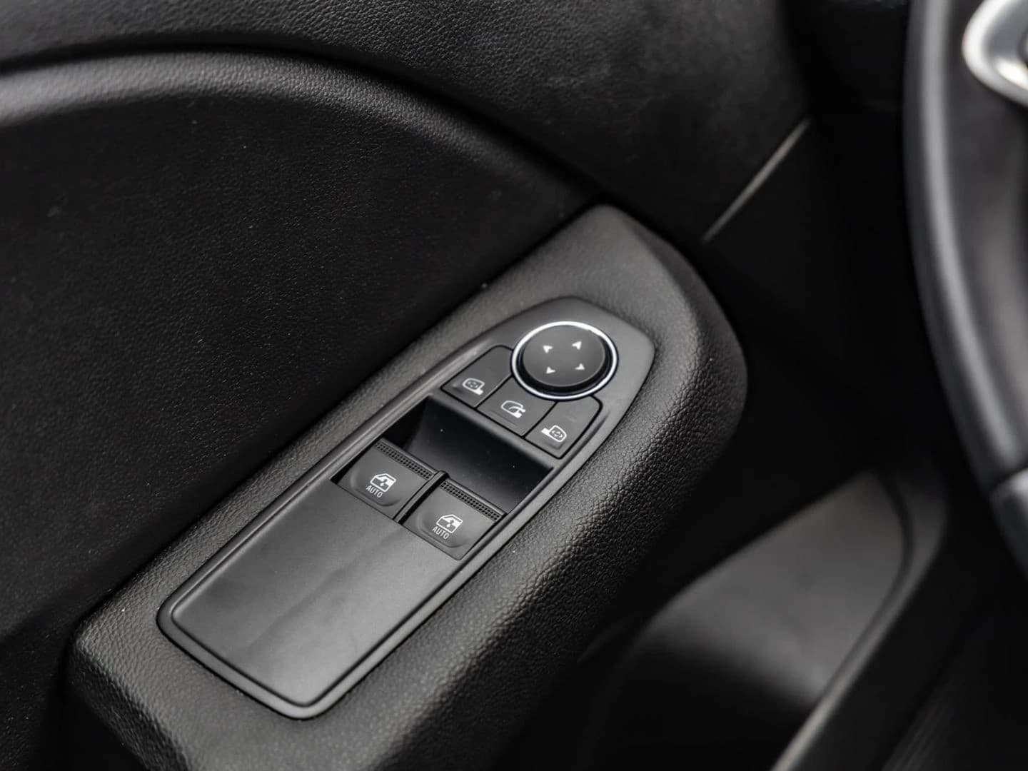 Renault Clio E-TECH 140 NAVI PDC KLIMA — 13