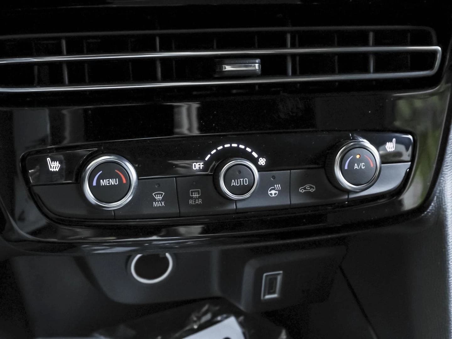 Opel Mokka SHZ PDC KLIMA LM-Felgen BT ZV — 6
