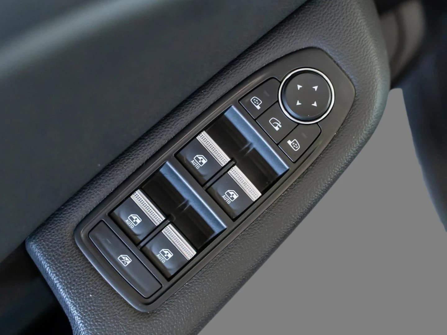 Renault Clio INTENS TCe 90 PDC KLIMA BT ZV SERVO — 4