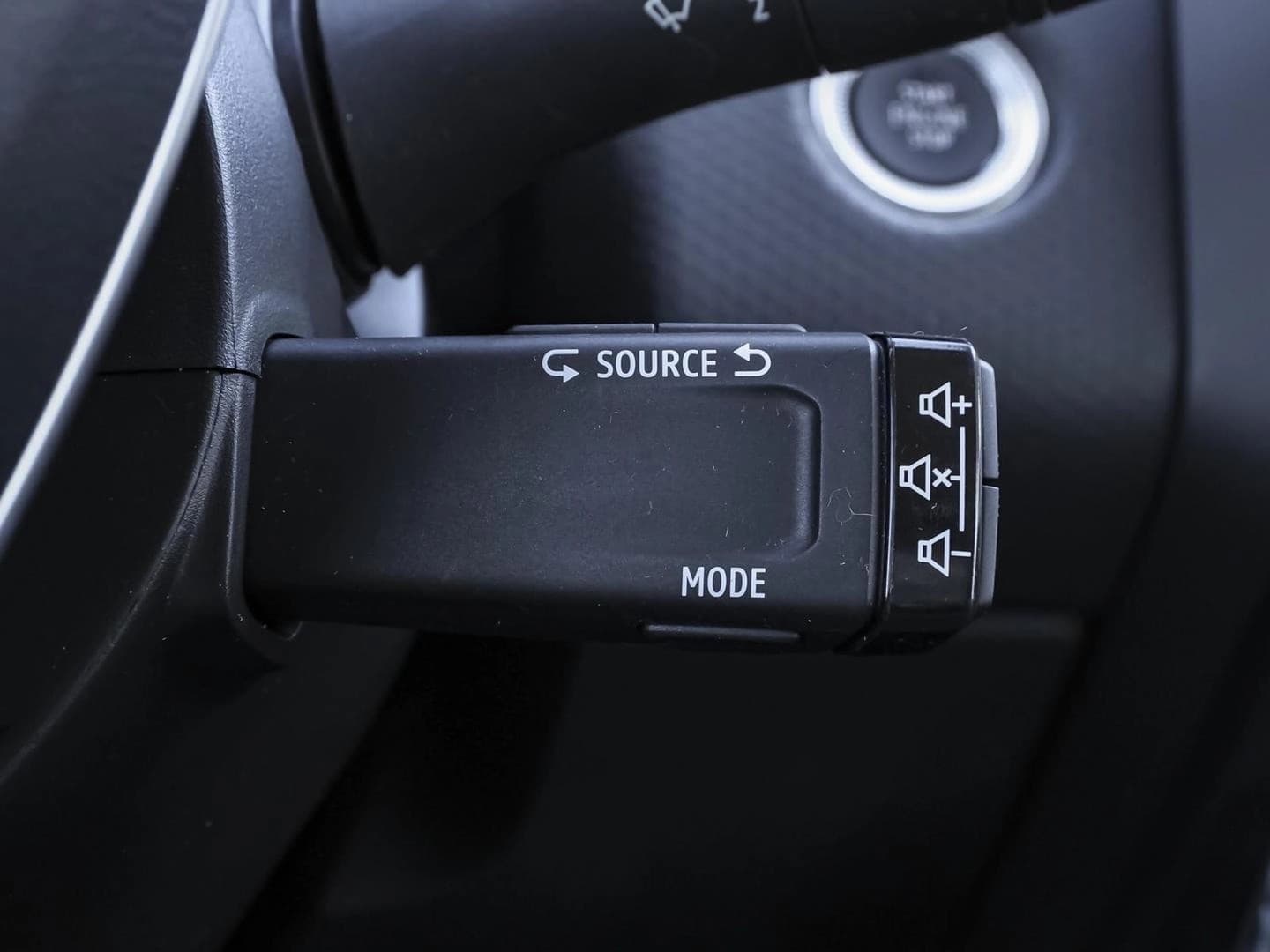 Renault Clio ZEN E-TECH NAVI KLIMA CARPLAY PDC — 10