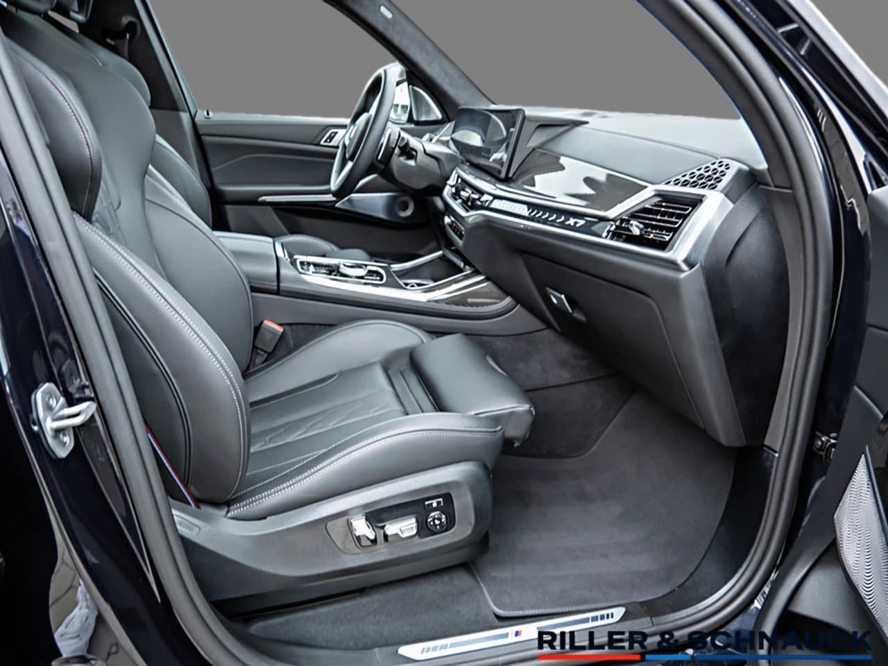 BMW X7 xDrive 40d M-Sport Pro — 6