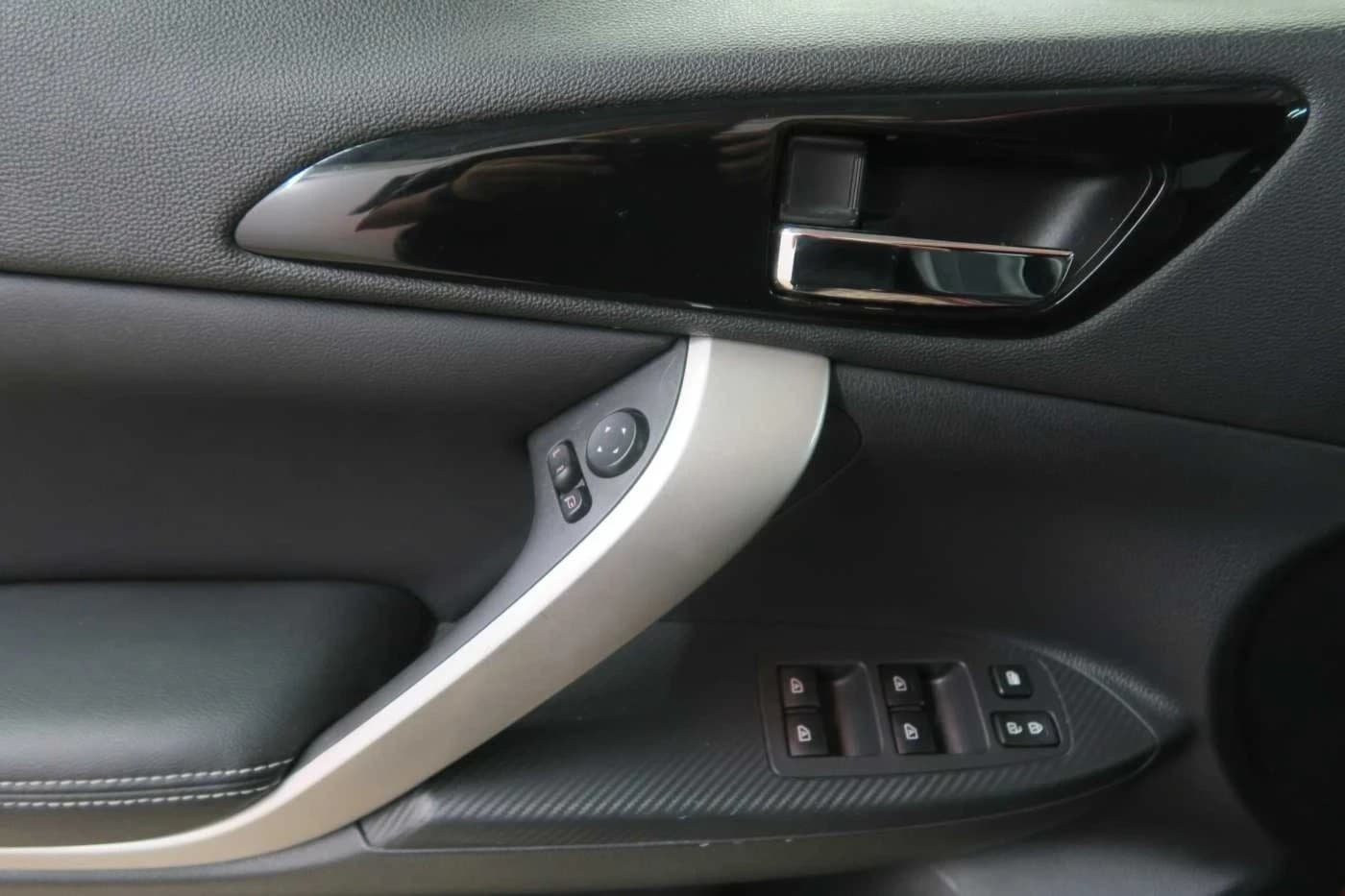 Mitsubishi Eclipse Cross 2.4 Plug-In Hybrid CVT 4WD Plus — 16