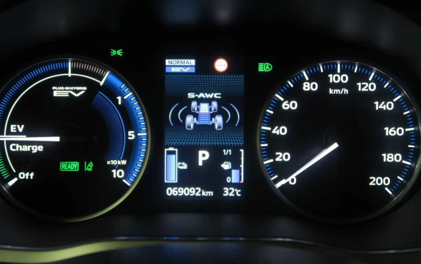 Mitsubishi Eclipse Cross 2.4 Plug-In Hybrid CVT 4WD Plus — 18