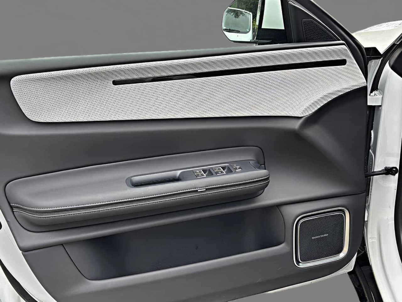 Polestar 4 Long Range Single — 9