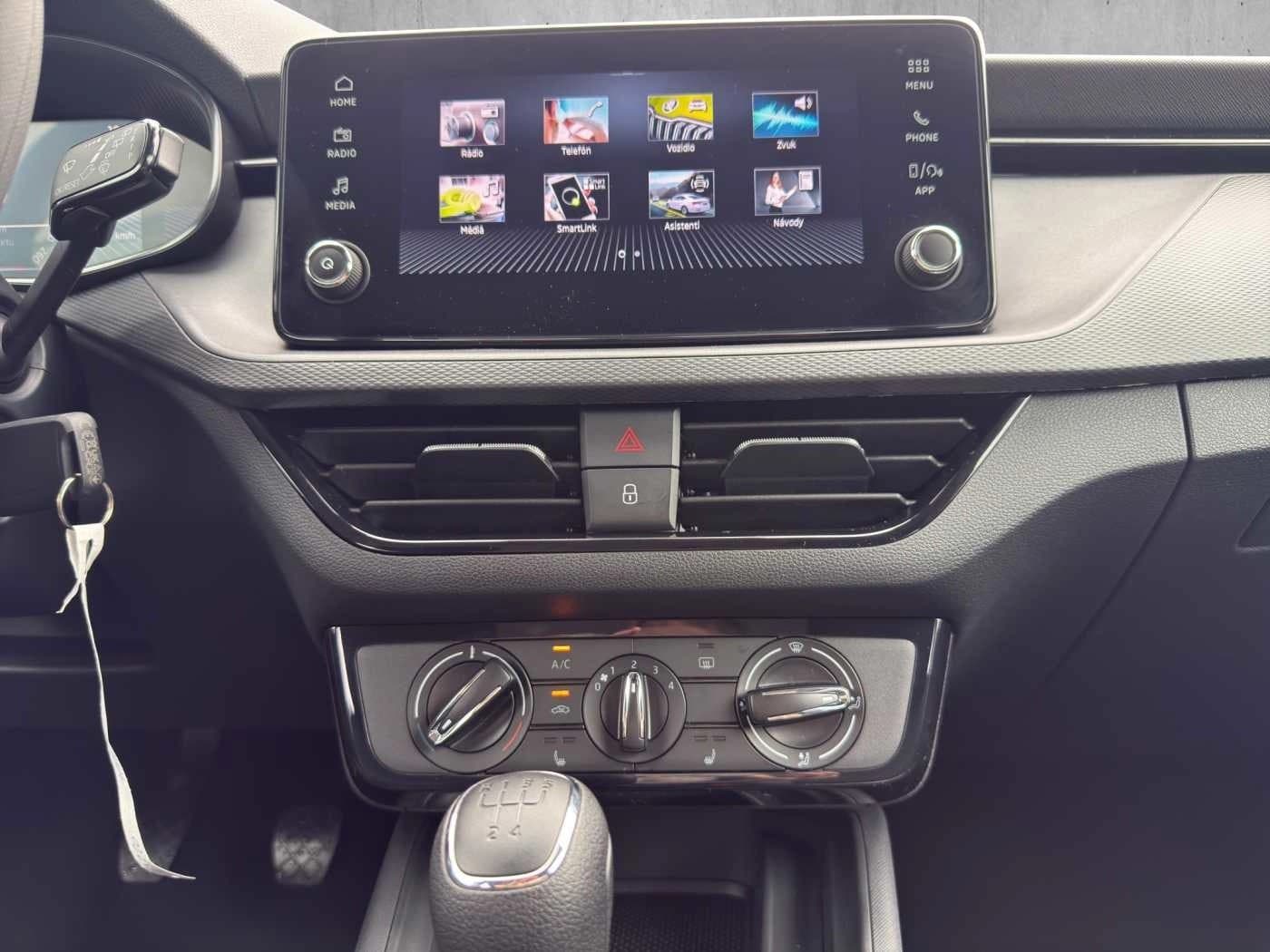Skoda Kamiq 1.0 TSI Essence //Sitzheizung /LED/Einparkhilfe — 7