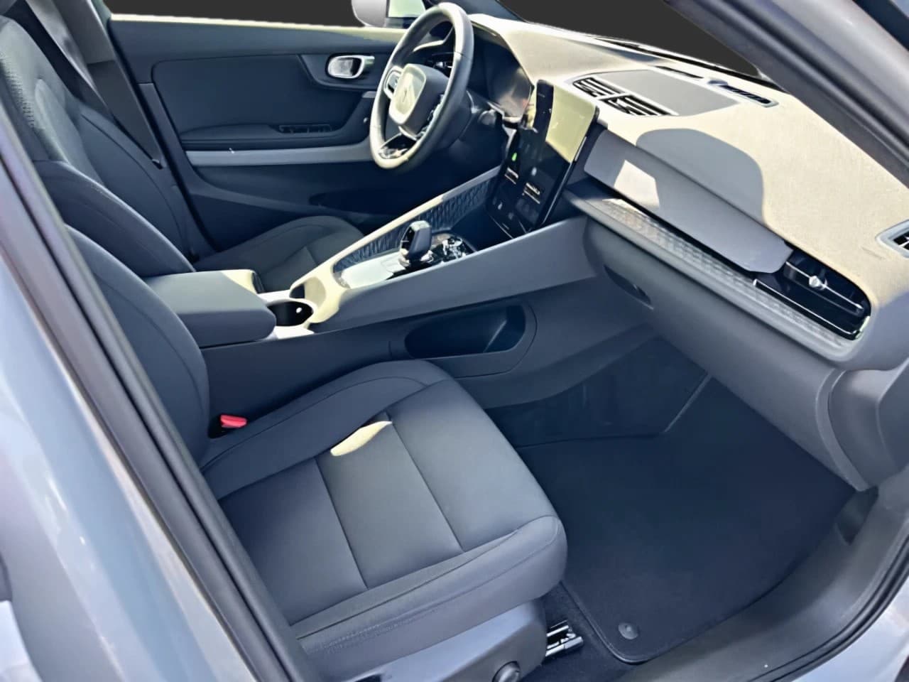 Polestar 2 Long Range Dual/RFK/Keyless/SitzHz/DAB — 11