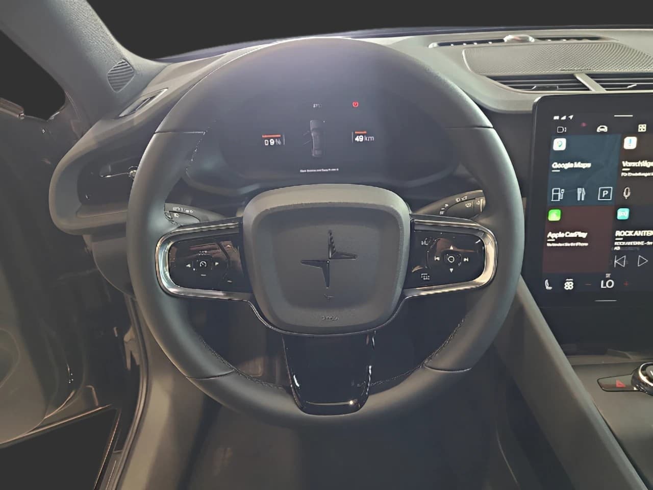 Polestar 2 Long Range Single — 12
