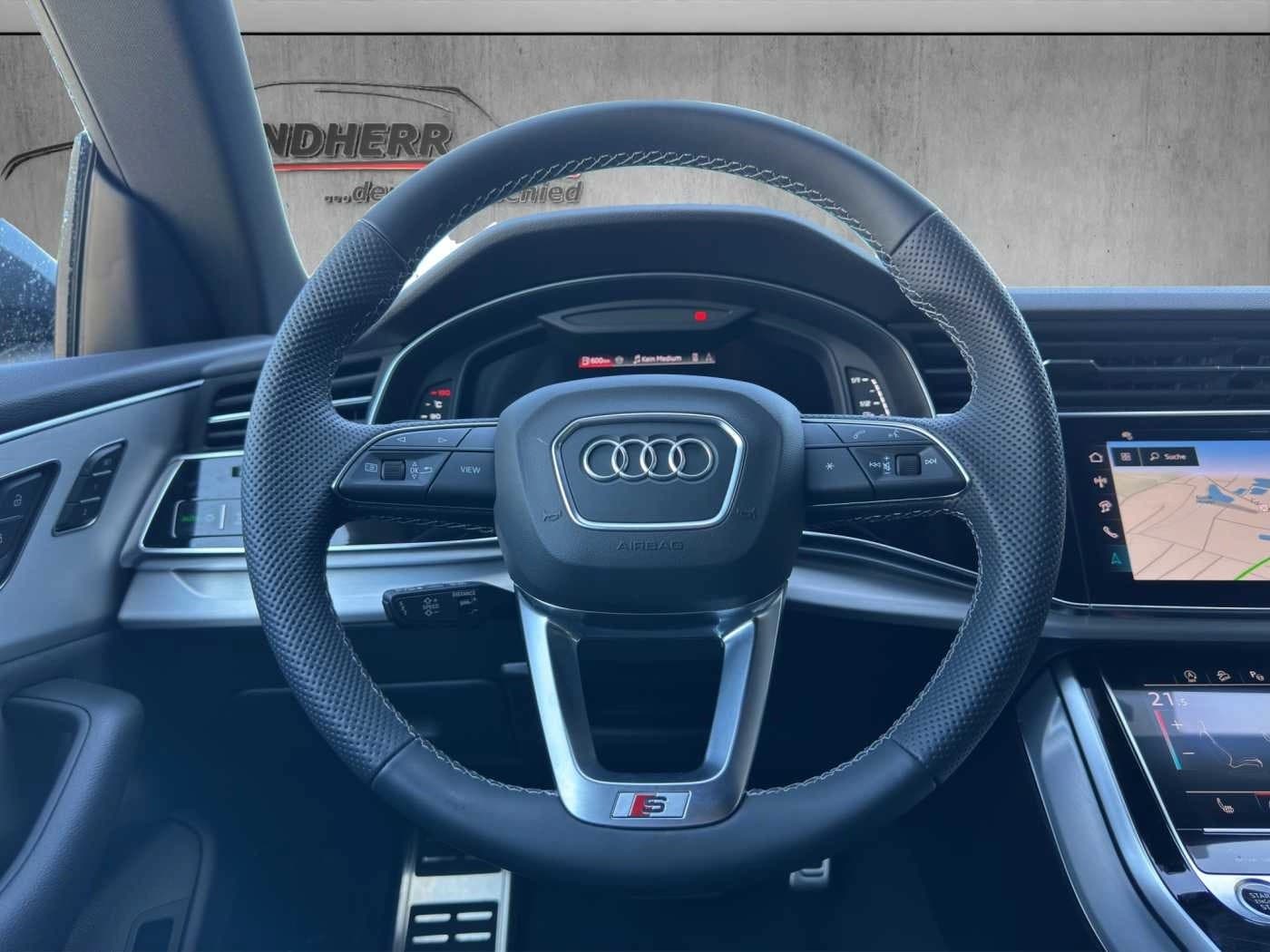 Audi Q8 Q8 3.0 TDI S line //Head-Up/AHK/Pano /Matrix-LED — 5