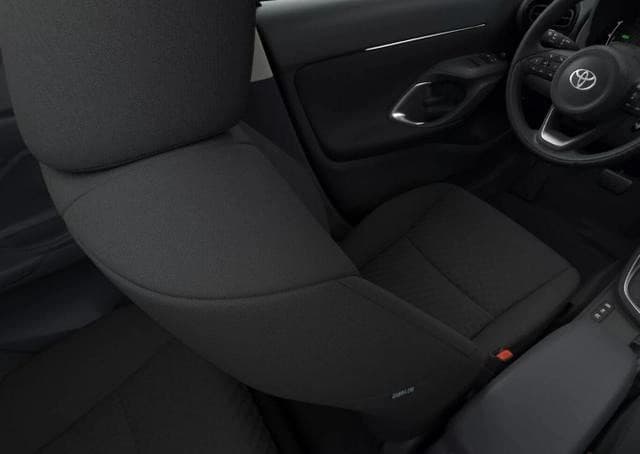 Toyota Yaris Cross 4x4 Aut. Kam Sitzhz. ACC 16" CarP... — 7