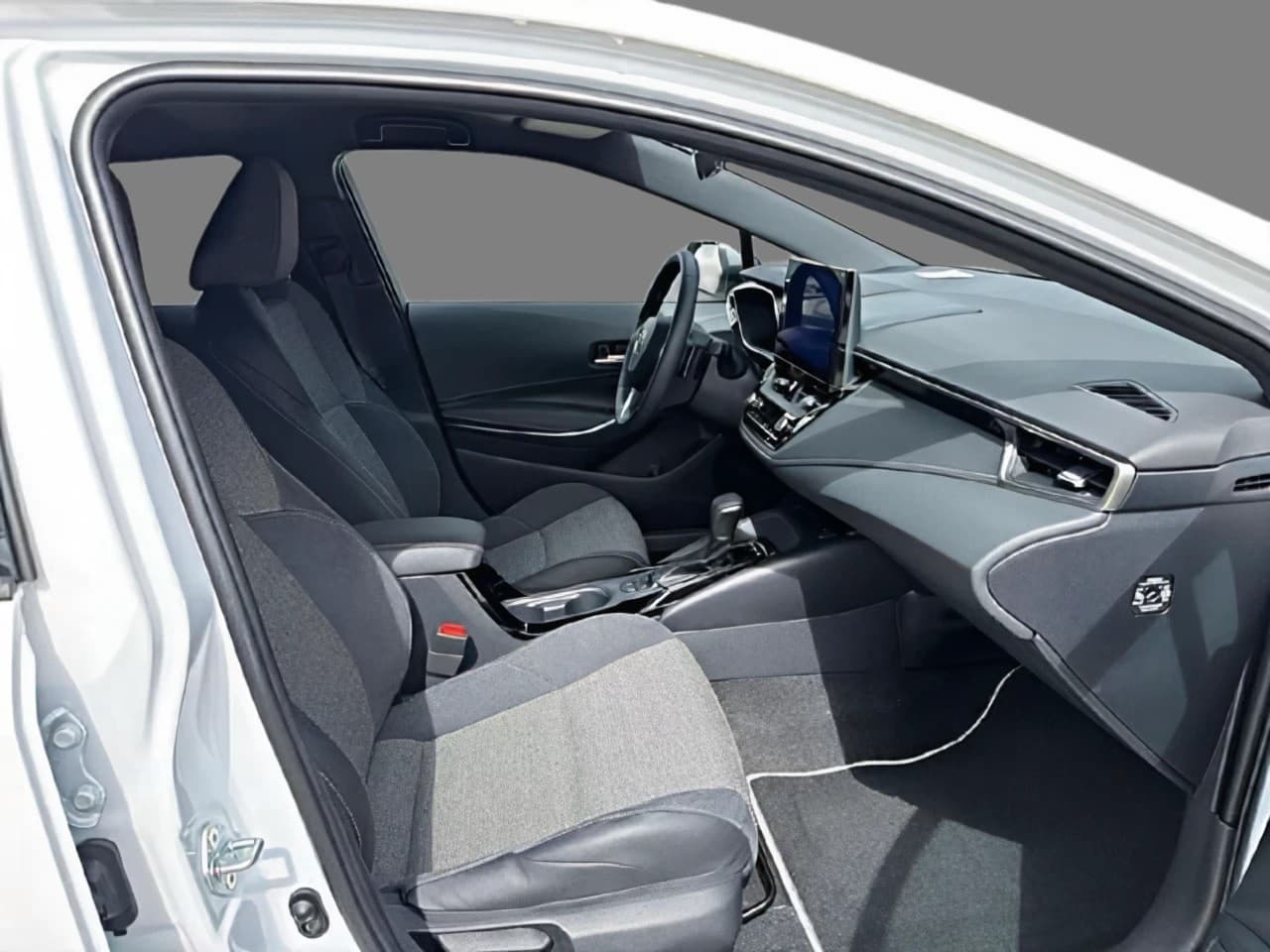 Toyota Corolla Hybrid Teamplayer — 9