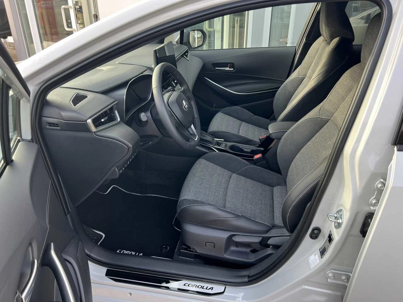 Toyota Corolla Touring Sports Hybrid 1.8l TS — 8