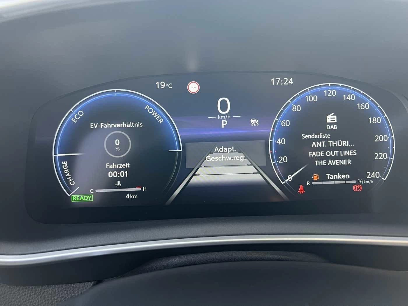 Toyota Corolla Touring Sports Hybrid 1.8l TS — 14