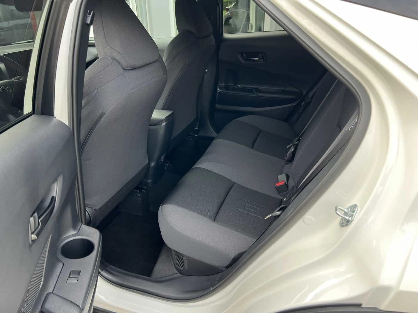 Toyota C-HR Hybrid 1.8l Teamplayer — 7