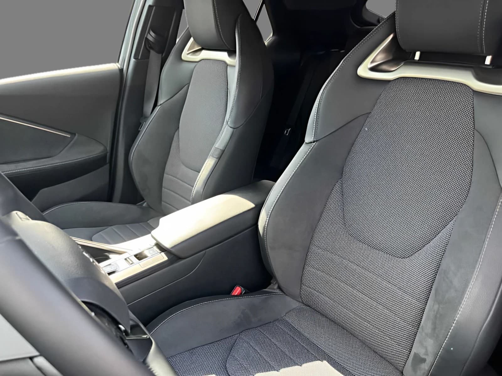 Toyota C-HR 2.0 Hybrid Lounge — 11