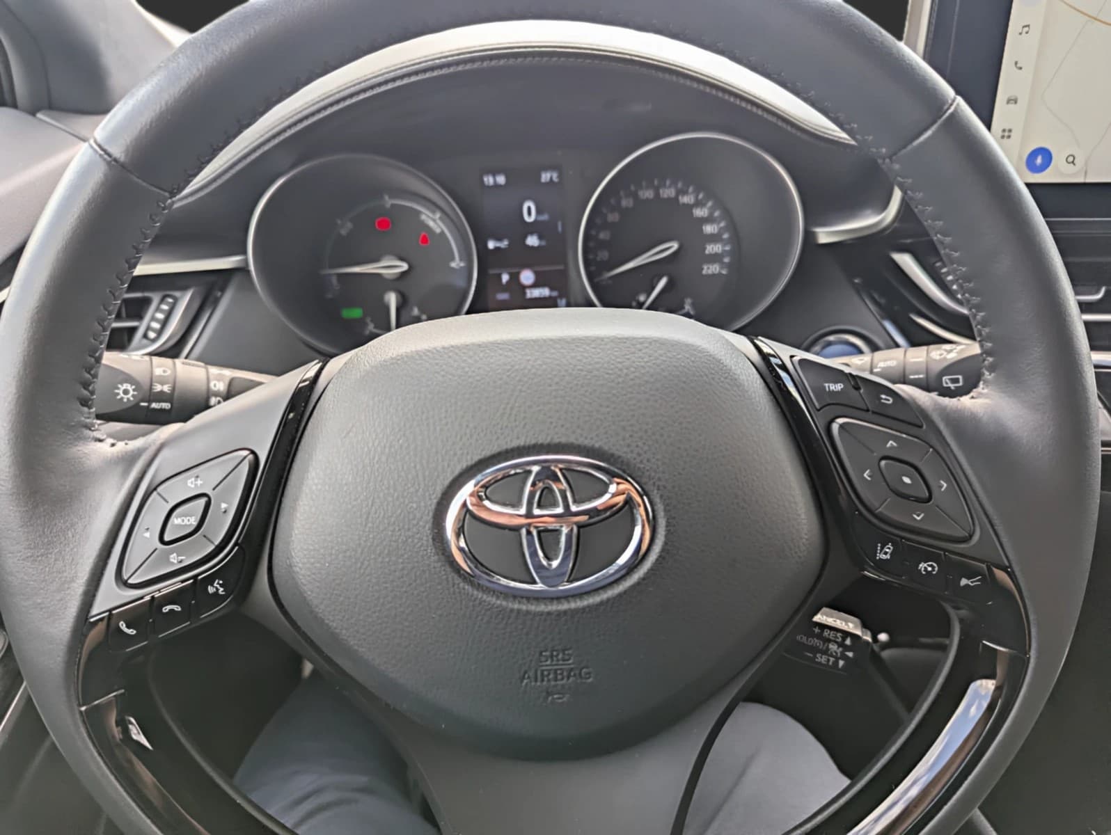 Toyota C-HR 2.0 Hybrid Team Deutschland — 9