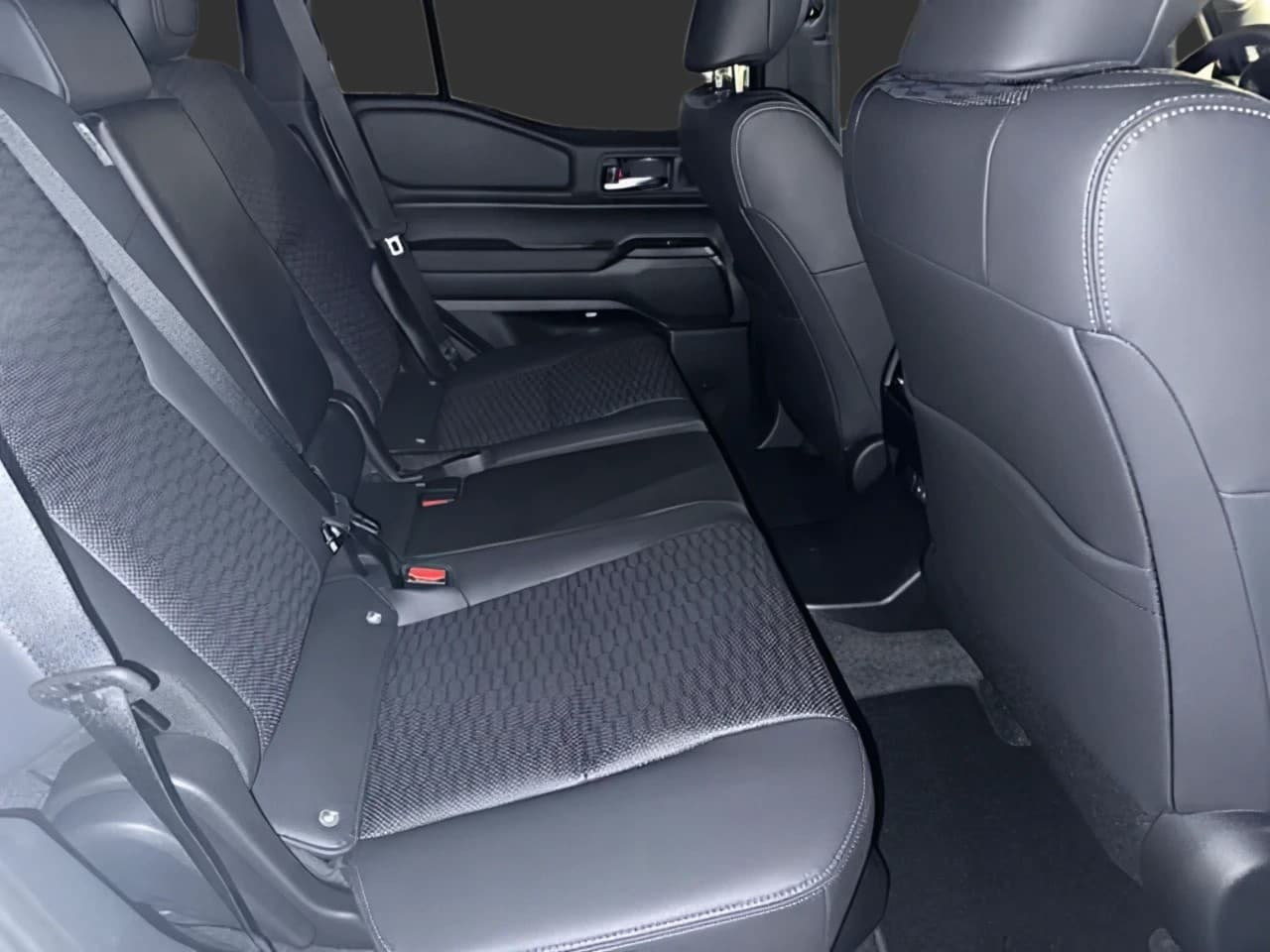 Toyota Land Cruiser 250 Mild-Hybrid Lounge Pano.dach,HUD,360°,sofort — 11