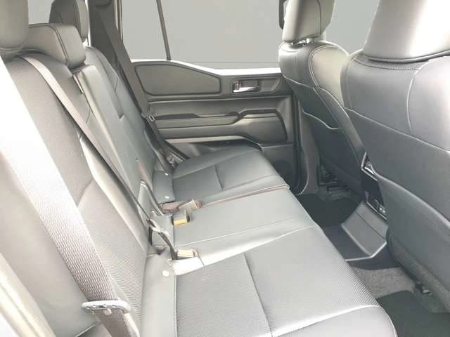 Toyota Land Cruiser Land Cruiser 2.8 D Mild-Hybrid Automatik Executive — 7