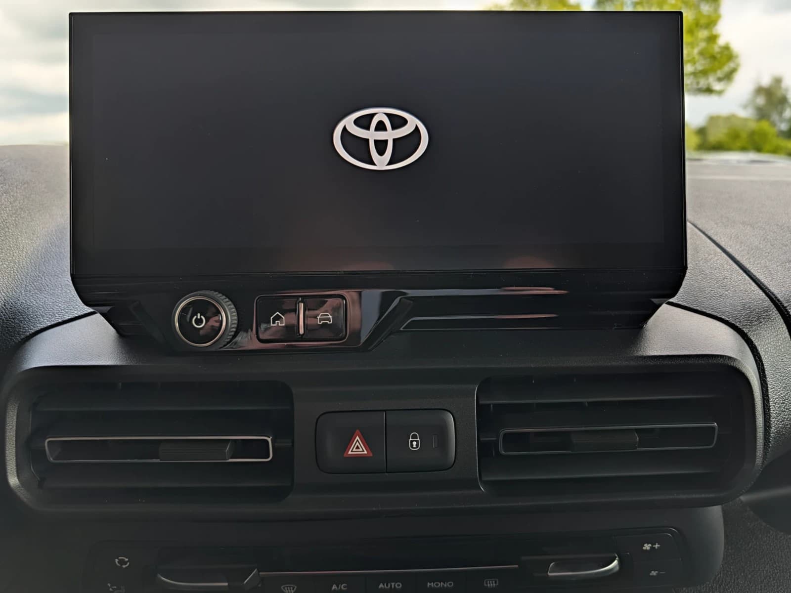 Toyota Proace City Verso 1.2 Turbo L1 Teamplayer — 14
