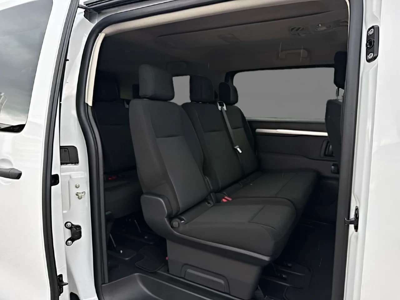 Toyota Proace L1 Active — 8