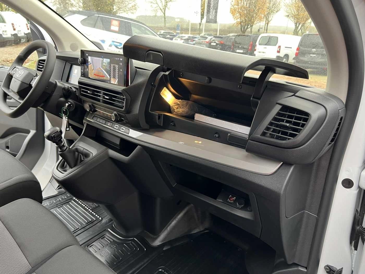 Toyota Proace 2.0l Diesel - L1 Meister Modell — 10