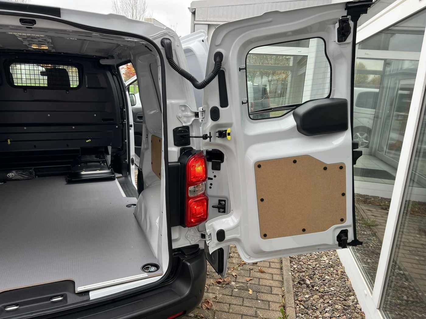 Toyota Proace 2.0l Diesel - L1 Meister Modell — 13
