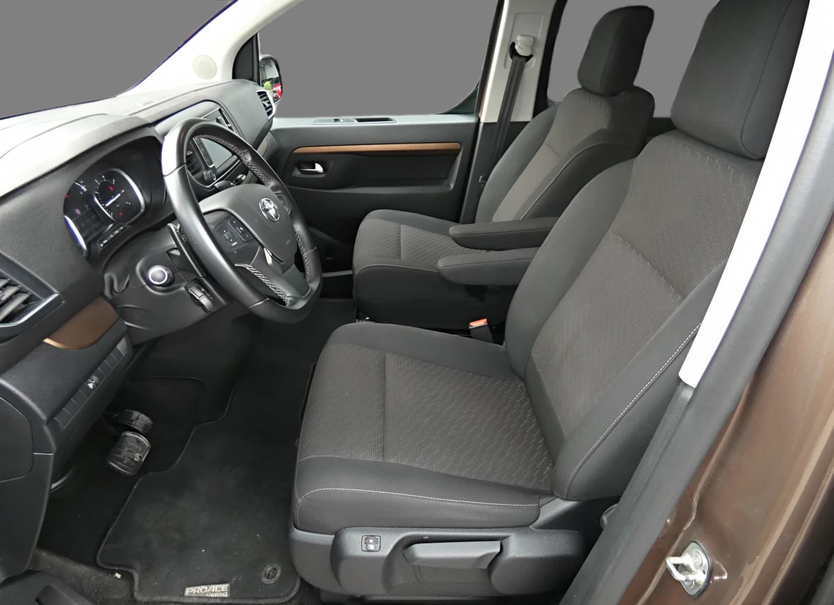 Toyota Proace Verso 2,0 L1*AT AHK Navi SHZ Kamera — 9