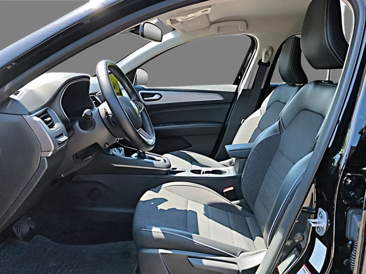 Renault Arkana 1.3 TCe Mild-Hybrid Techno NAVI ACC RFK TEMPO PDC — 11