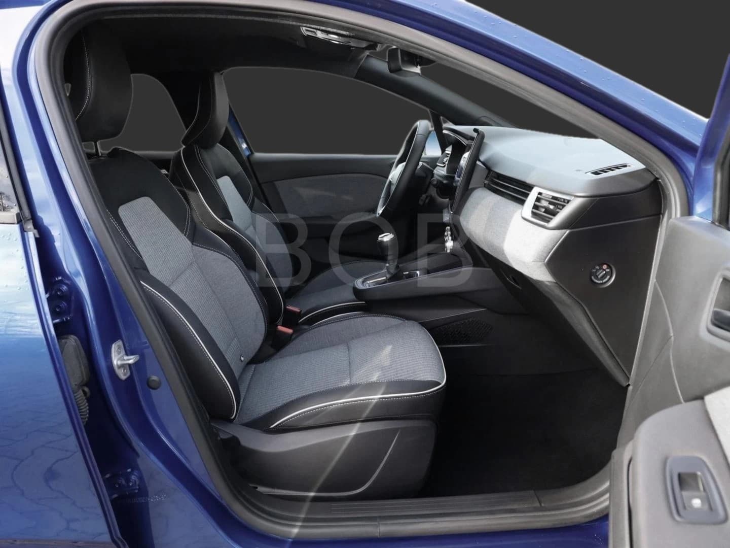 Renault Clio TCe 90 Techno NAVI PDC 360° — 3
