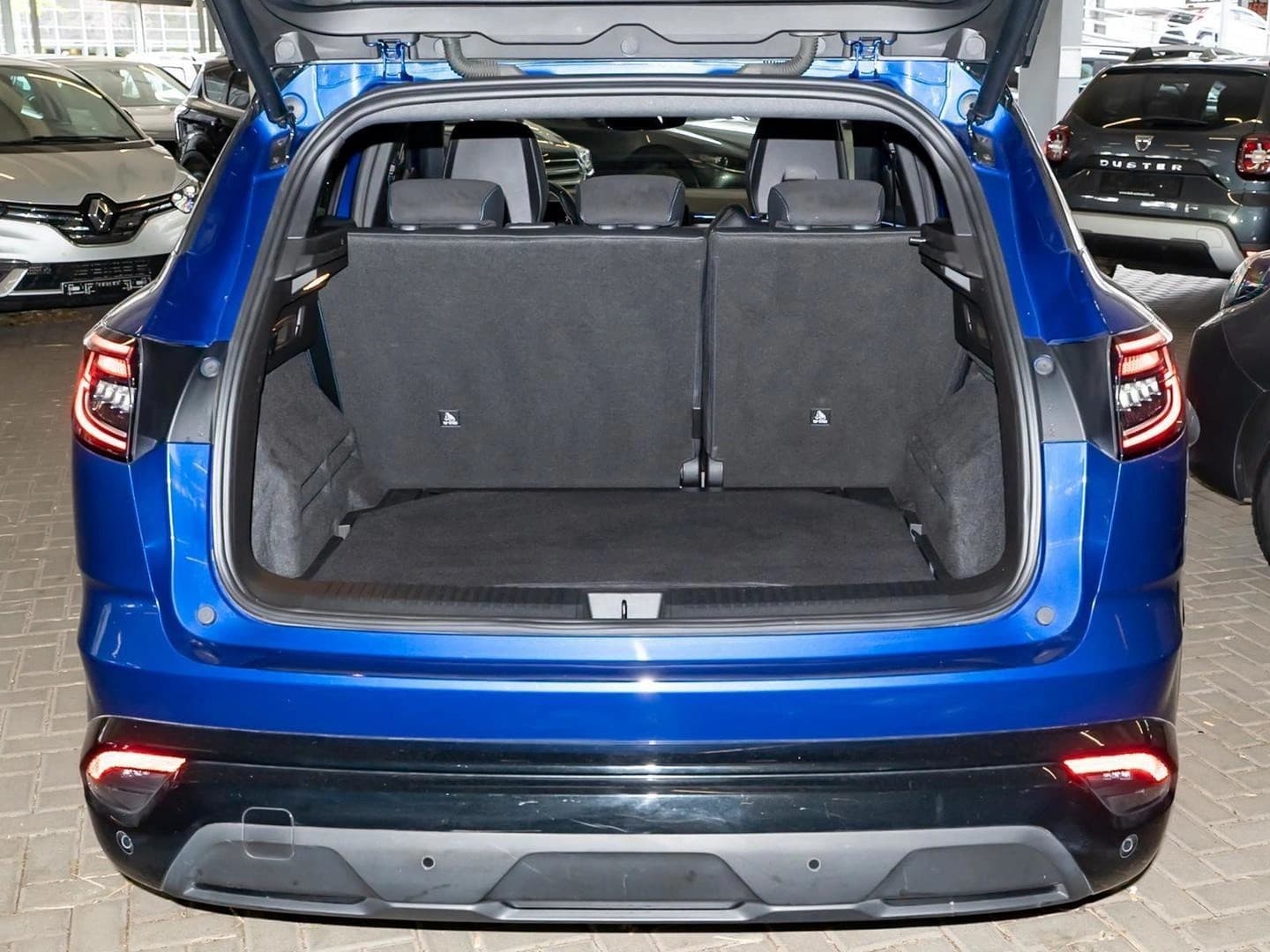 Renault Austral Esprit Alpine Mild Hybrid 160 EDC Klima — 8