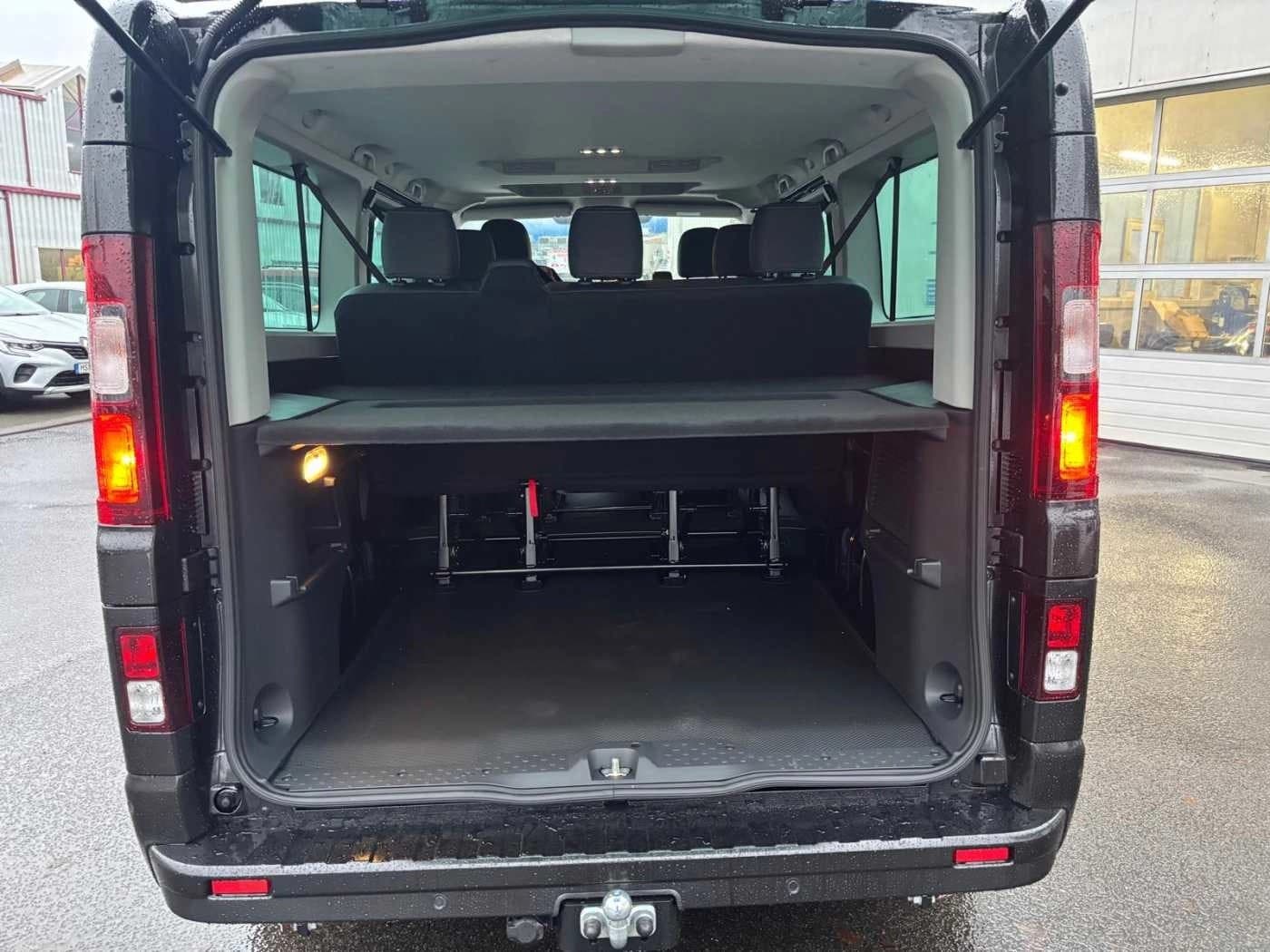 Renault Trafic Grand Evolution Blue dCi 150 RFK AHK — 8
