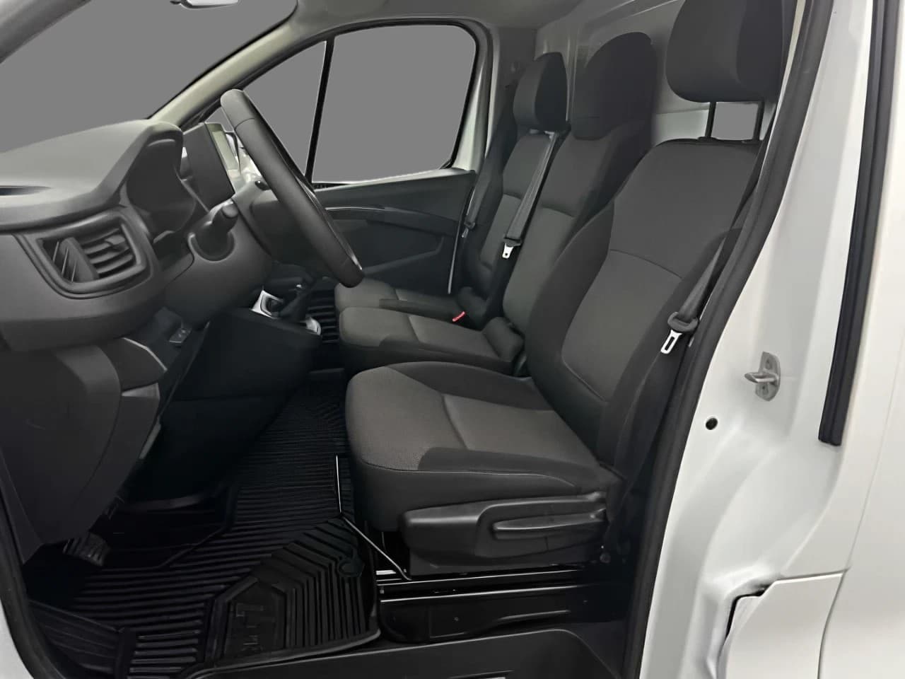Renault Trafic Kasten L1H1 2,8t Komfort/LED/Klima — 10