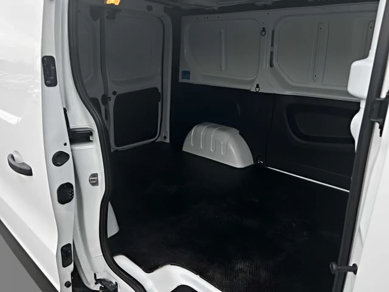 Renault Trafic Kasten L1H1 2,8t Komfort/LED/Klima — 12