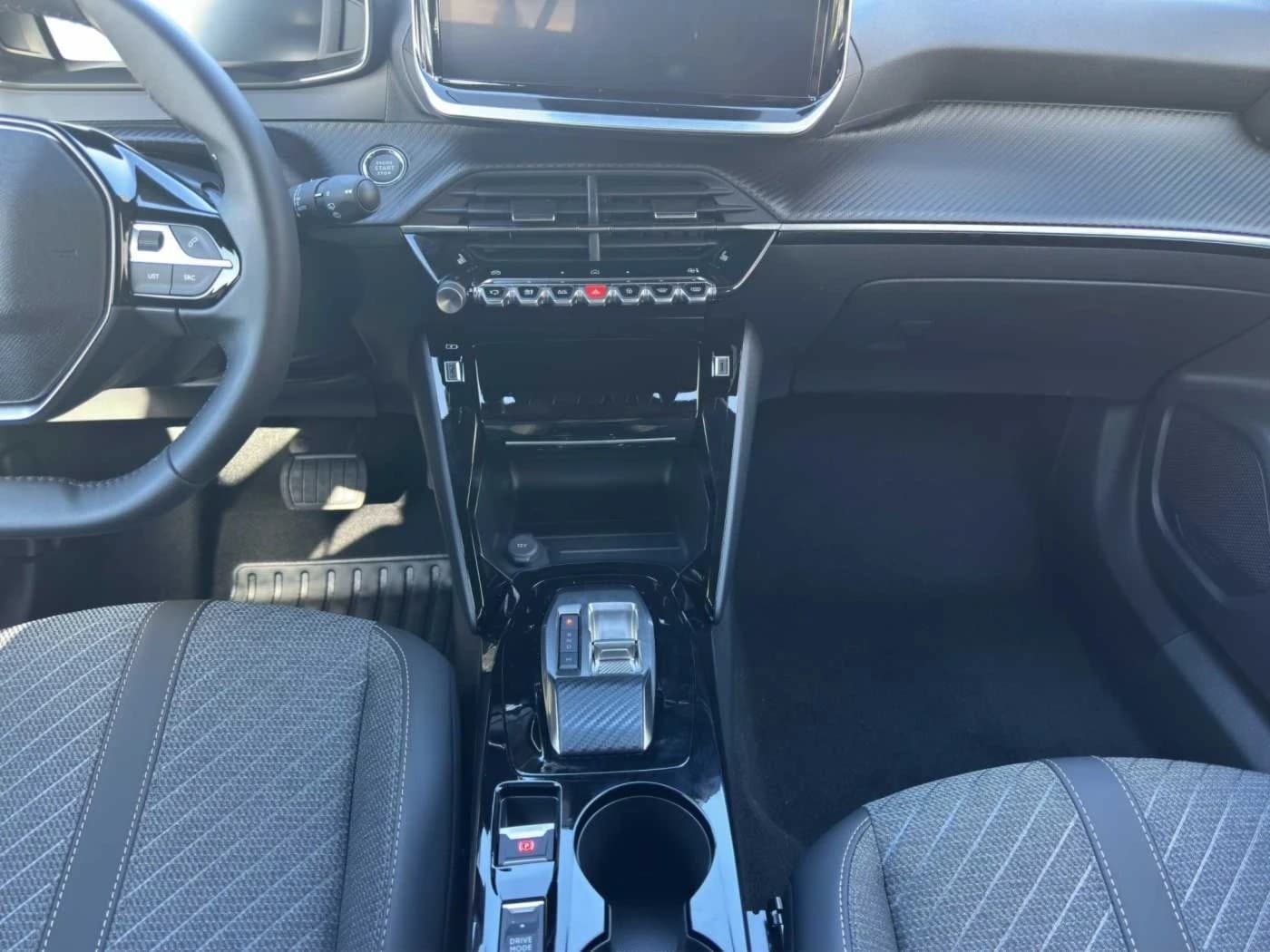 Peugeot 2008 Allure // ACC/Kamera 360°/LED/SHZ — 6