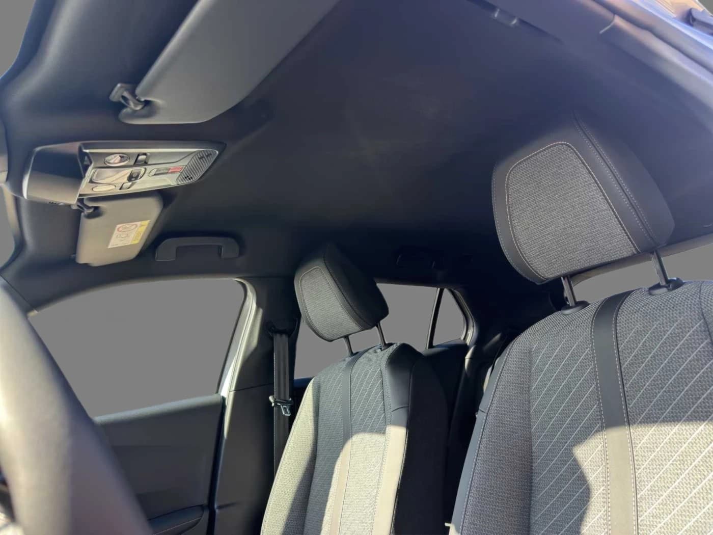 Peugeot 2008 Allure // ACC/Kamera 360°/LED/SHZ — 11