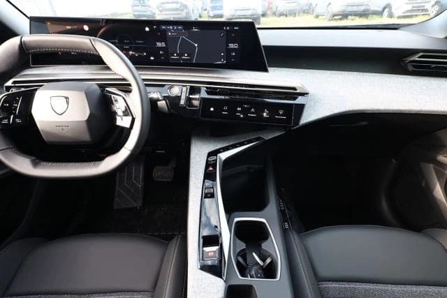 Peugeot 3008 Allure Hybrid ACC 21"-HD SHZ AWR 360° Na... — 8