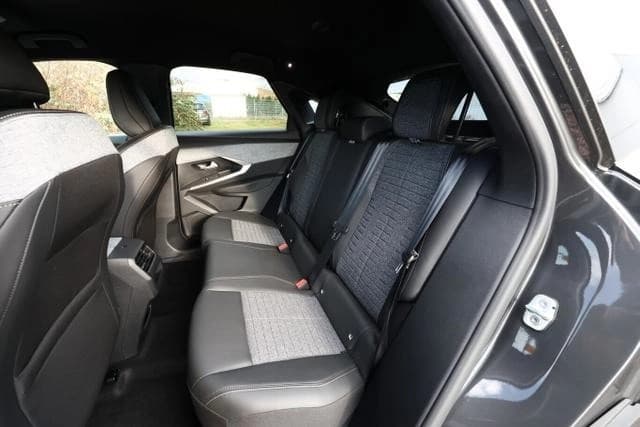 Peugeot 3008 Allure Hybrid ACC 21"-HD SHZ AWR 360° Na... — 10