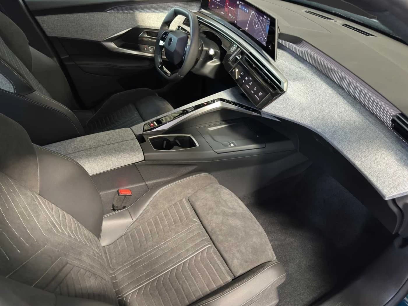 Peugeot 3008 Hybrid GT-Pack //360°/Navigation/Sitzheizung — 9