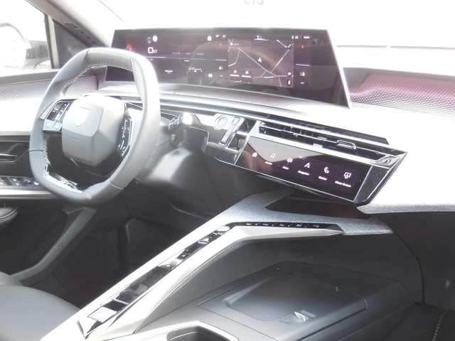 Peugeot 5008 GT Hybrid 145 e-DSC6*360° Kamera-ACC-Panodach* — 11
