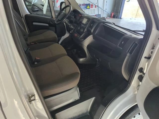 Peugeot Boxer HDi 330 L1H1 Pro Avantage Edition — 9