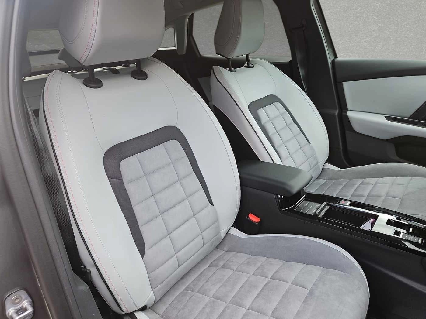 Citroen C4 C4 Hybrid 145 MAX — 7