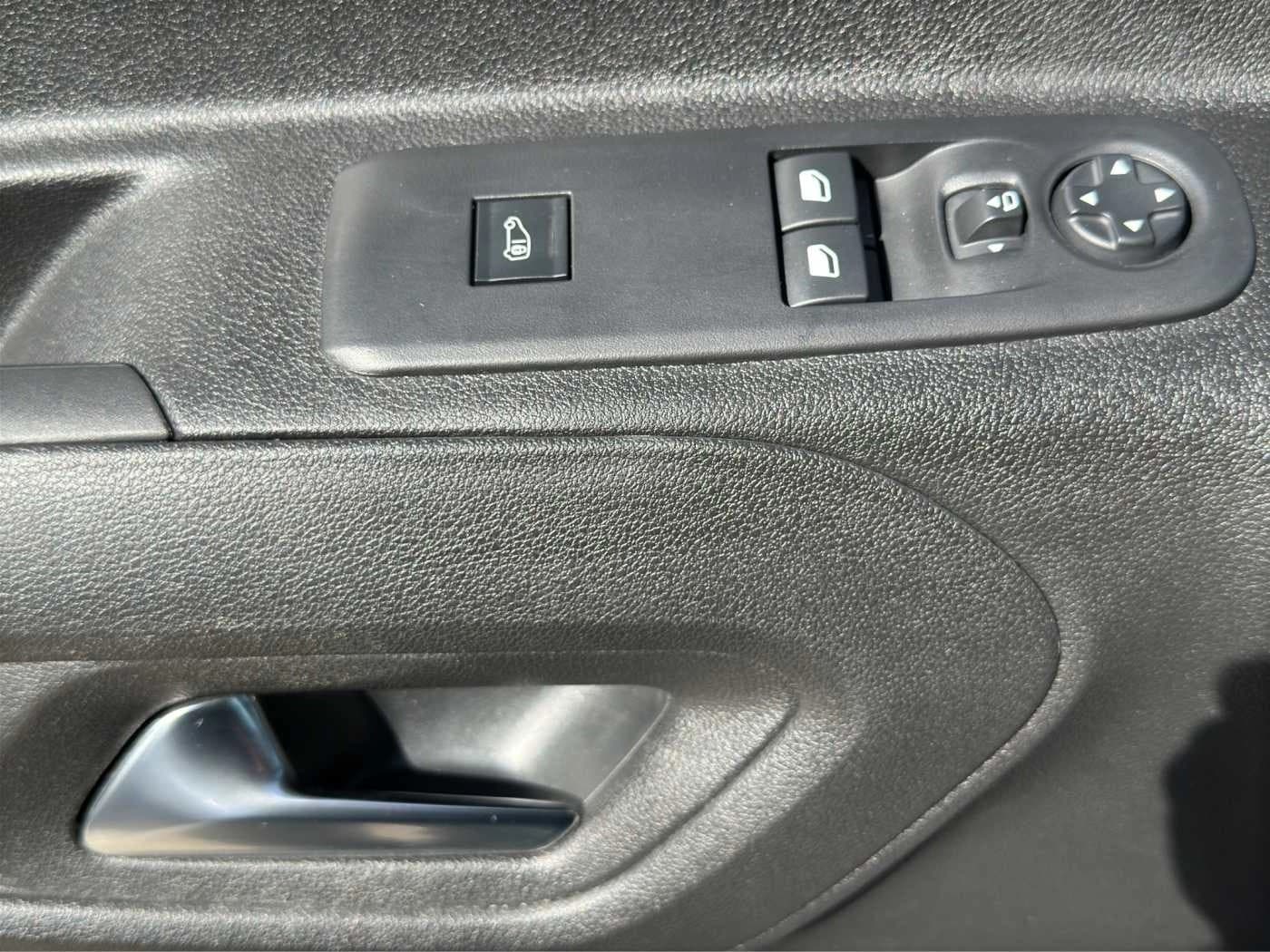 Citroen Berlingo 130 HDI L2 // Navi/Kamera /PDC — 10